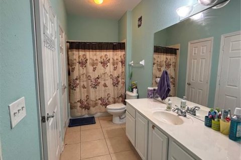 Condo in Orlando, Florida, 3 bedrooms  № 1690945 - photo 13