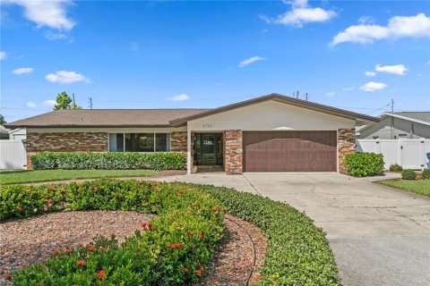 Casa en Saint Petersburg, Florida 4 dormitorios, 212.1 m2 № 2380850