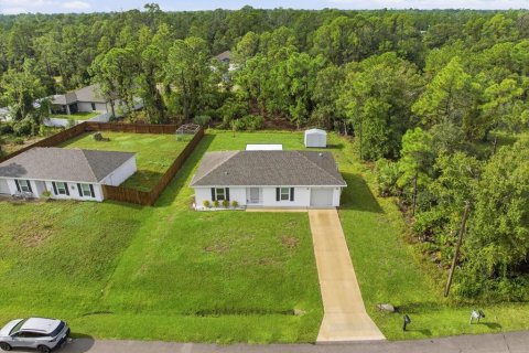 Villa ou maison à vendre à North Port, Floride: 2 chambres, 115.66 m2 № 2413586 - photo 2