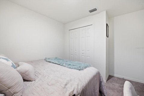 Villa ou maison à vendre à North Port, Floride: 2 chambres, 115.66 m2 № 2413586 - photo 23