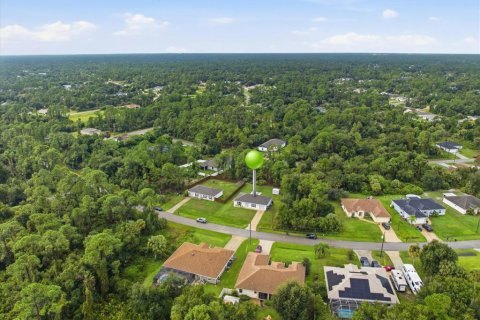 Villa ou maison à vendre à North Port, Floride: 2 chambres, 115.66 m2 № 2413586 - photo 6