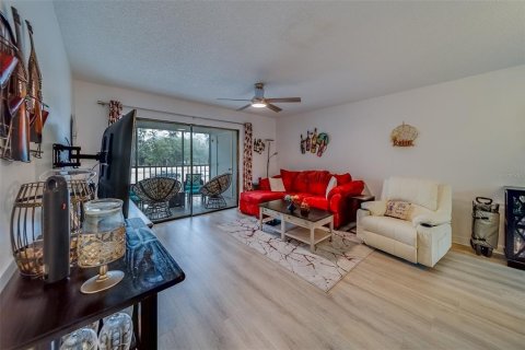 Condo in Clearwater, Florida, 2 bedrooms  № 1527714 - photo 13