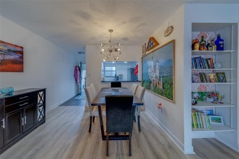 Condo in Clearwater, Florida, 2 bedrooms  № 1527714 - photo 11