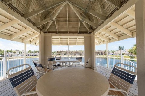 Condominio en venta en Kenneth City, Florida, 2 dormitorios, 106.84 m2 № 1757000 - foto 24