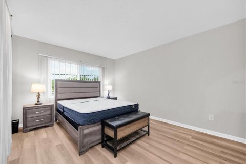 Condominio en venta en Kenneth City, Florida, 2 dormitorios, 106.84 m2 № 1757000 - foto 15