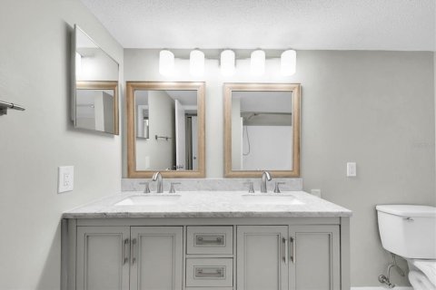Condominio en venta en Kenneth City, Florida, 2 dormitorios, 106.84 m2 № 1757000 - foto 16