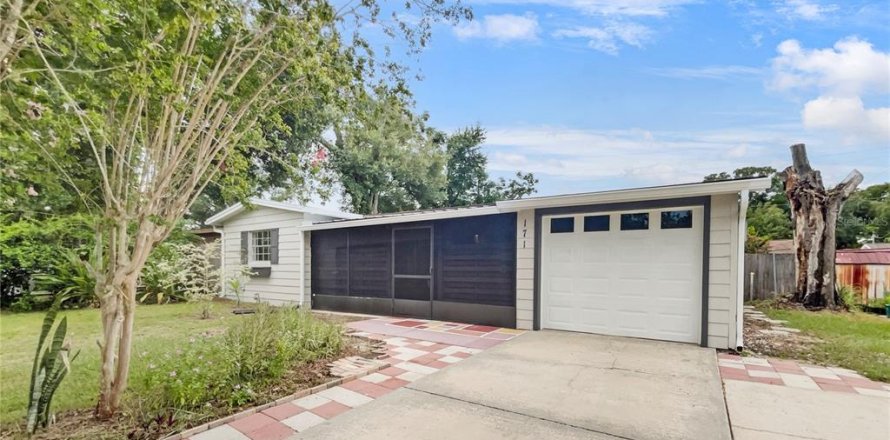 House in Altamonte Springs, Florida 3 bedrooms, 124.95 sq.m. № 1274998
