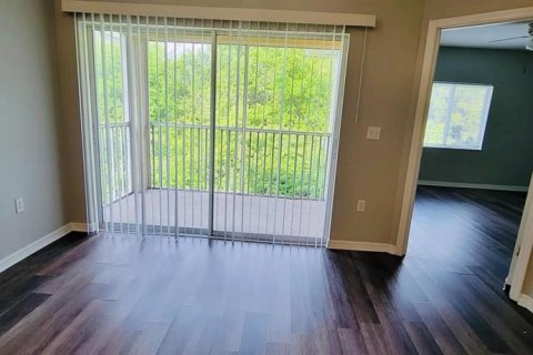 Condo in Riverview, Florida, 3 bedrooms  № 1907350 - photo 3