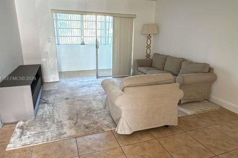 Copropriété à louer à Hallandale Beach, Floride: 1 chambre, 78.69 m2 № 2001243 - photo 7