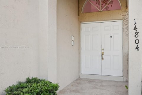 Villa ou maison à vendre à Miami, Floride: 5 chambres, 193.42 m2 № 1968380 - photo 4