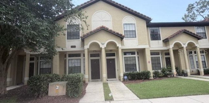 Condominio en Orlando, Florida, 2 dormitorios  № 2215107
