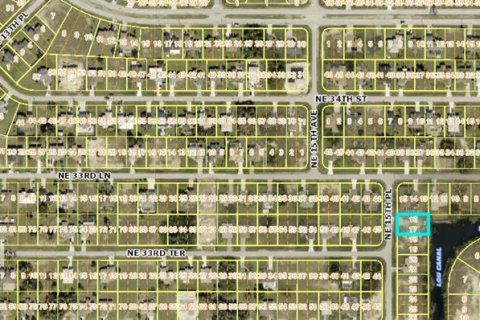 Land in Cape Coral, Florida № 1833628 - photo 2