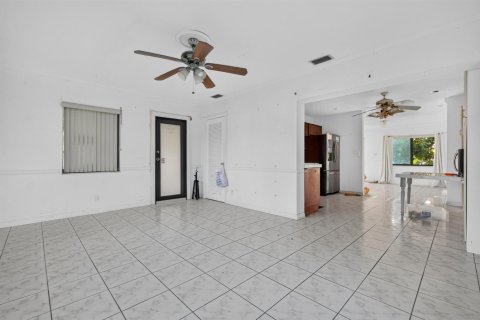 Casa en venta en Tamarac, Florida, 2 dormitorios, 102.01 m2 № 2374220 - foto 29