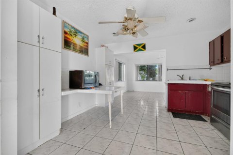 Casa en venta en Tamarac, Florida, 2 dormitorios, 102.01 m2 № 2374220 - foto 22