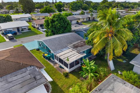 Casa en venta en Tamarac, Florida, 2 dormitorios, 102.01 m2 № 2374220 - foto 6