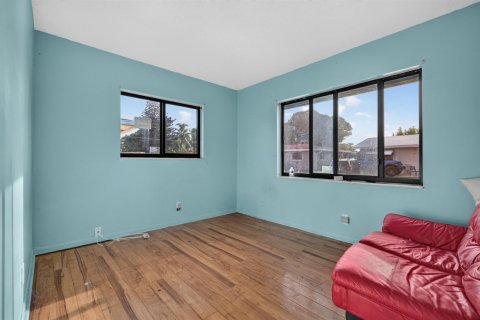 Casa en venta en Tamarac, Florida, 2 dormitorios, 102.01 m2 № 2374220 - foto 17
