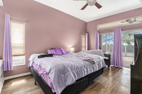 House in Spring Hill, Florida 3 bedrooms, 189.99 sq.m. № 1612625 - photo 16