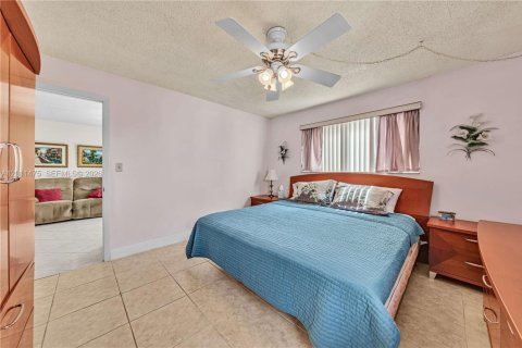 Condo in Sunrise, Florida, 2 bedrooms  № 2075331 - photo 21