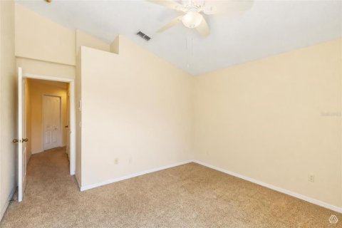 Townhouse in Largo, Florida 4 bedrooms, 189.61 sq.m. № 2378346 - photo 26