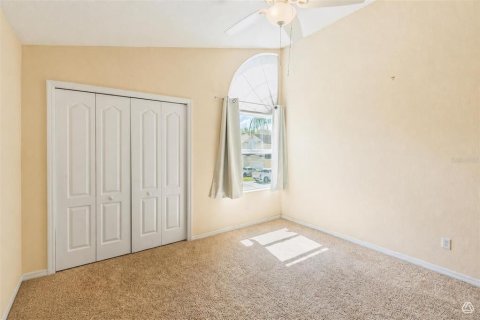 Townhouse in Largo, Florida 4 bedrooms, 189.61 sq.m. № 2378346 - photo 27