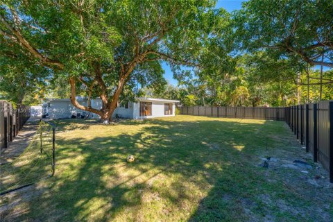 Villa ou maison à vendre à North Miami, Floride: 4 chambres, 148.18 m2 № 1995761 - photo 21