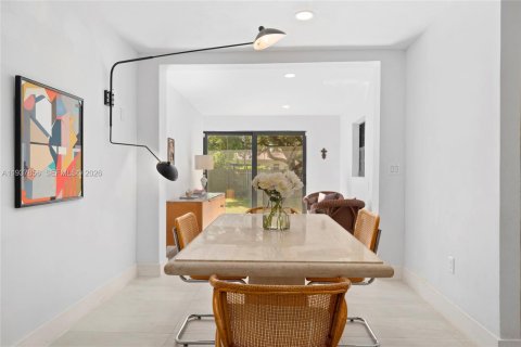 Villa ou maison à vendre à North Miami, Floride: 4 chambres, 148.18 m2 № 1995761 - photo 8