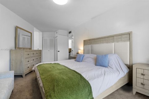 Condominio en venta en Miami Beach, Florida, 2 dormitorios, 92.44 m2 № 2007497 - foto 9