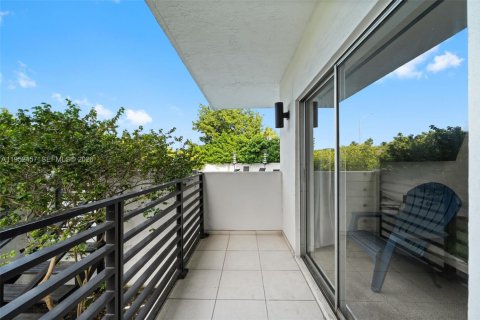 Condominio en venta en Miami Beach, Florida, 2 dormitorios, 92.44 m2 № 2007497 - foto 18