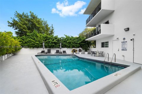 Condominio en venta en Miami Beach, Florida, 2 dormitorios, 92.44 m2 № 2007497 - foto 19