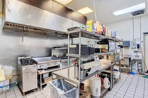 Propiedad comercial en venta en Davenport, Florida, 130.06 m2 № 1256057 - foto 16