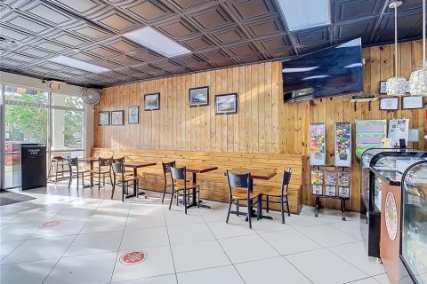 Propiedad comercial en venta en Davenport, Florida, 130.06 m2 № 1256057 - foto 6