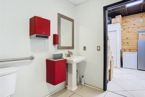 Propiedad comercial en venta en Davenport, Florida, 130.06 m2 № 1256057 - foto 25