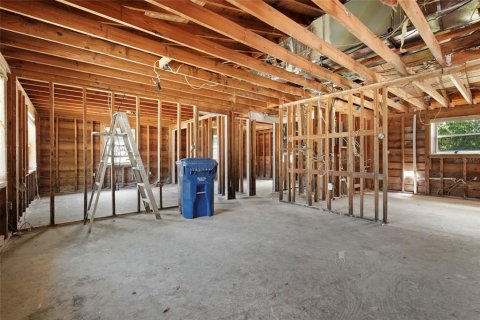 House in Sarasota, Florida 2 bedrooms, 114.92 sq.m. № 1821127 - photo 14