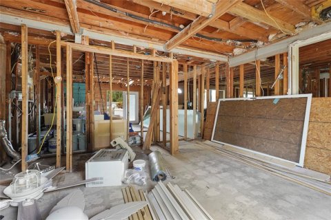 House in Sarasota, Florida 2 bedrooms, 114.92 sq.m. № 1821127 - photo 21