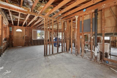 House in Sarasota, Florida 2 bedrooms, 114.92 sq.m. № 1821127 - photo 11