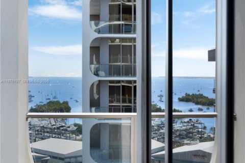 Condo in Miami, Florida, 2 bedrooms № 2030837 - photo 28