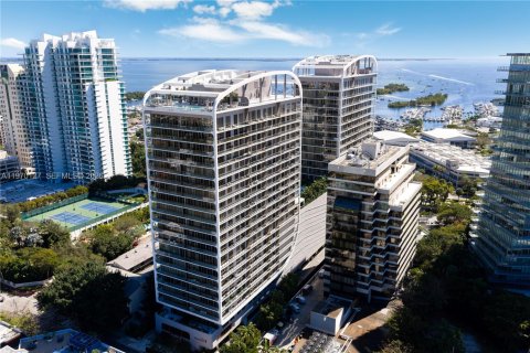 Condo in Miami, Florida, 2 bedrooms № 2030837 - photo 30