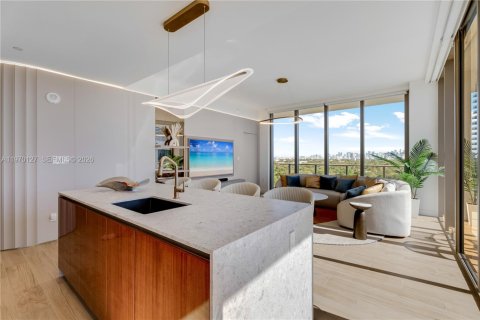 Condo in Miami, Florida, 2 bedrooms № 2030837 - photo 10