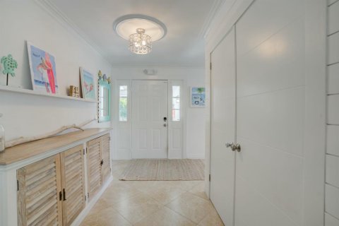 Villa ou maison à vendre à North Palm Beach, Floride: 3 chambres, 174.66 m2 № 2255693 - photo 17