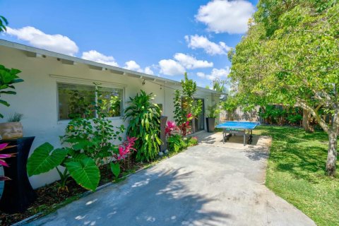 Villa ou maison à vendre à North Palm Beach, Floride: 3 chambres, 174.66 m2 № 2255693 - photo 19