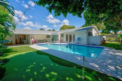 Villa ou maison à vendre à North Palm Beach, Floride: 3 chambres, 174.66 m2 № 2255693 - photo 2
