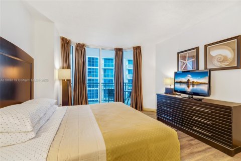 Copropriété à vendre à Sunny Isles Beach, Floride: 1 chambre, 91.97 m2 № 1979255 - photo 10