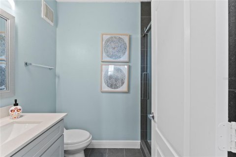 Condo in Orlando, Florida, 2 bedrooms  № 1717554 - photo 26
