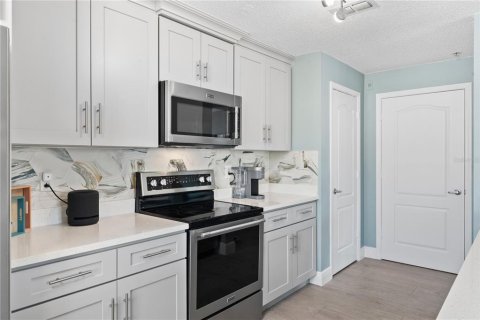 Condo in Orlando, Florida, 2 bedrooms  № 1717554 - photo 4