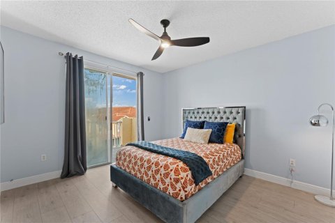 Condo in Orlando, Florida, 2 bedrooms  № 1717554 - photo 19