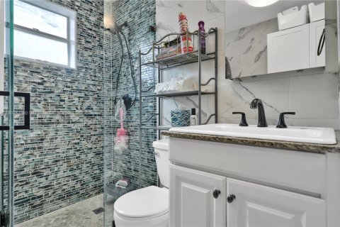 Copropriété à louer à North Miami Beach, Floride: 4 chambres, 233.93 m2 № 1715448 - photo 8