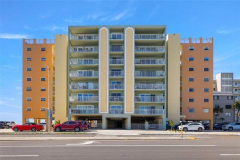 Condo in Indian Shores, Florida, 1 bedroom  № 2142529
