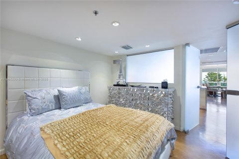 Copropriété à vendre à Miami Beach, Floride: 2 chambres, 192.31 m2 № 1892907 - photo 13