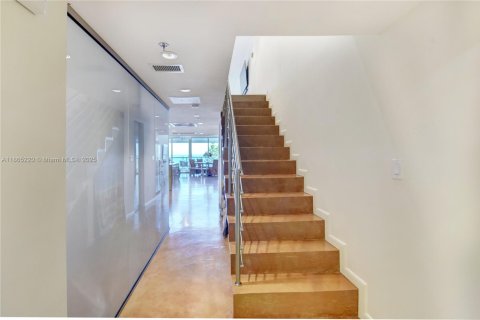 Copropriété à vendre à Miami Beach, Floride: 2 chambres, 192.31 m2 № 1892907 - photo 10