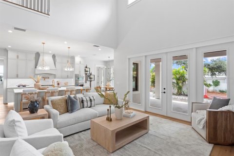 House in Tampa, Florida 6 bedrooms, 467.67 sq.m. № 1767042 - photo 13